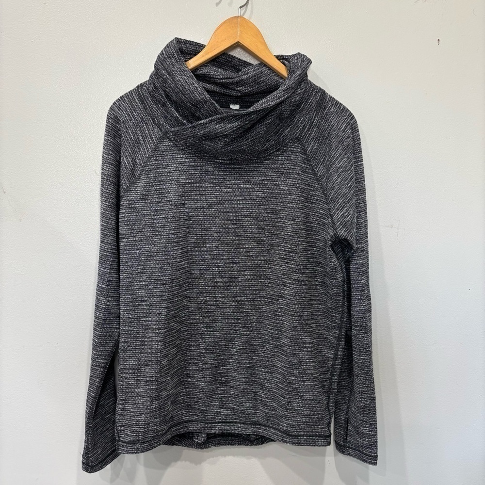 Lululemon Healthy Heart Pullover Sweater Women’s Size 6